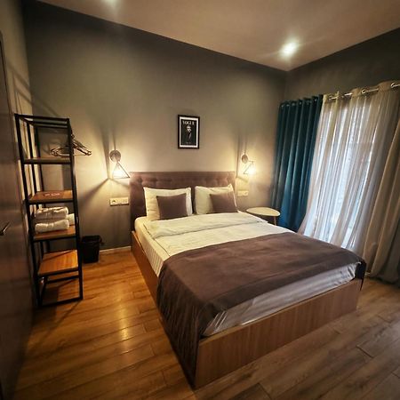 Hotel Classic Corner Tbilisi Esterno foto