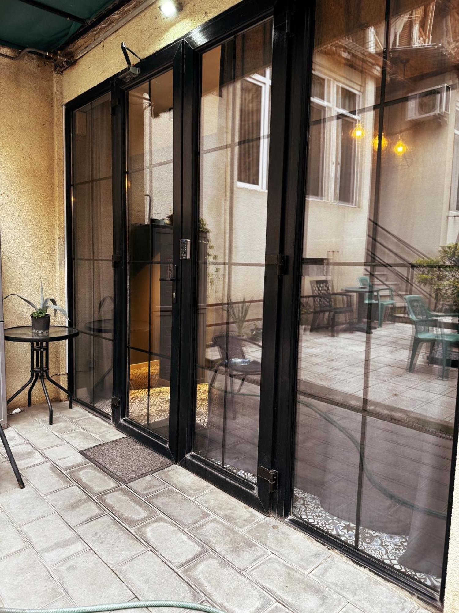 Hotel Classic Corner Tbilisi Esterno foto