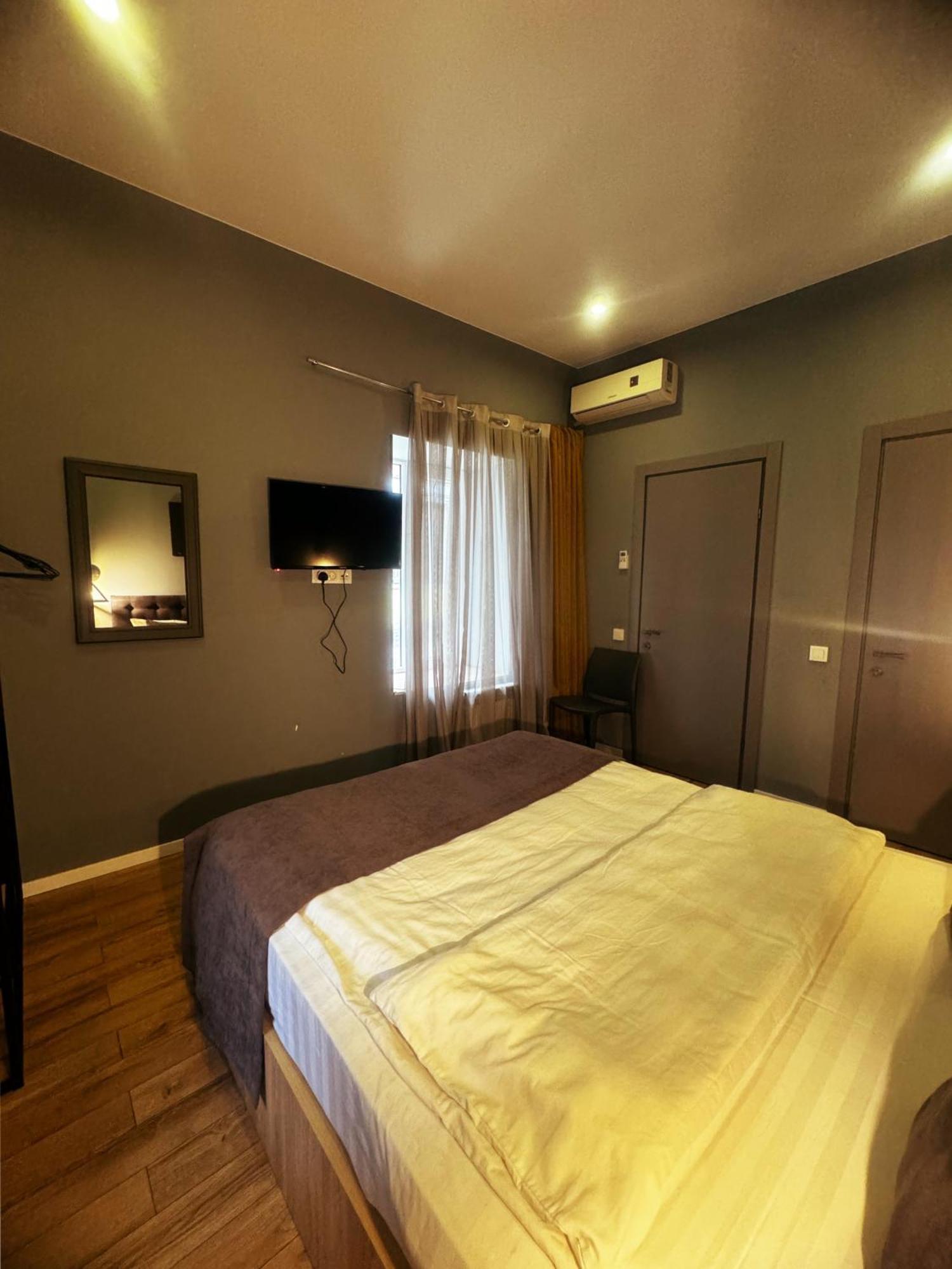 Hotel Classic Corner Tbilisi Esterno foto