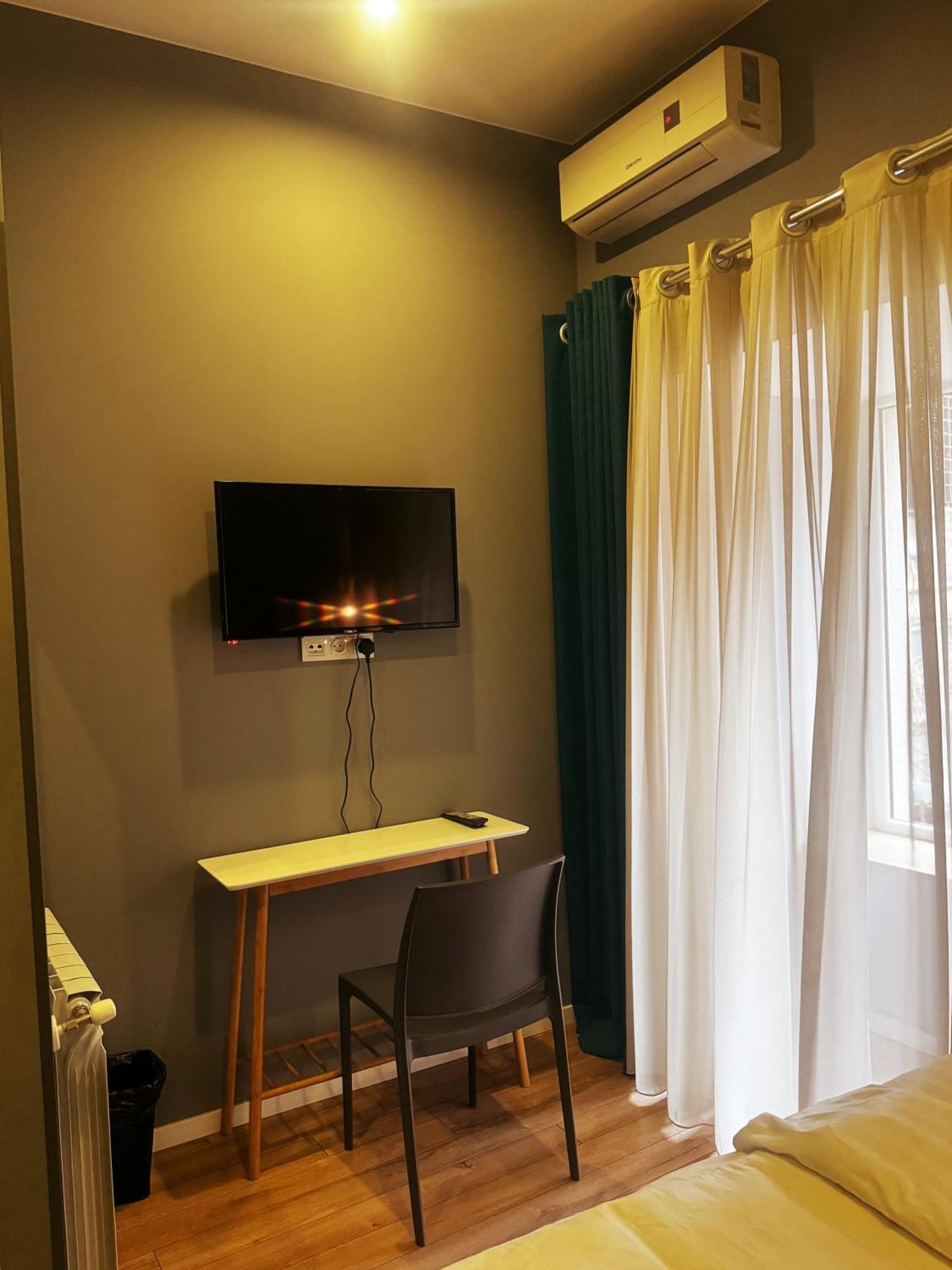 Hotel Classic Corner Tbilisi Esterno foto