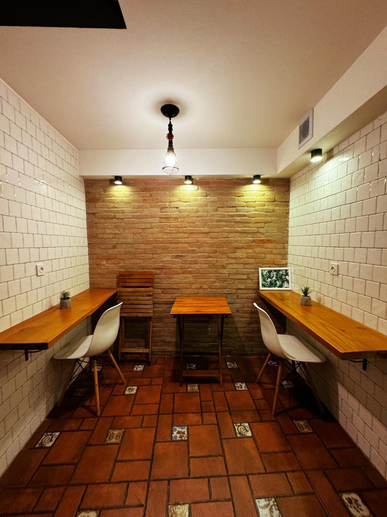 Hotel Classic Corner Tbilisi Esterno foto