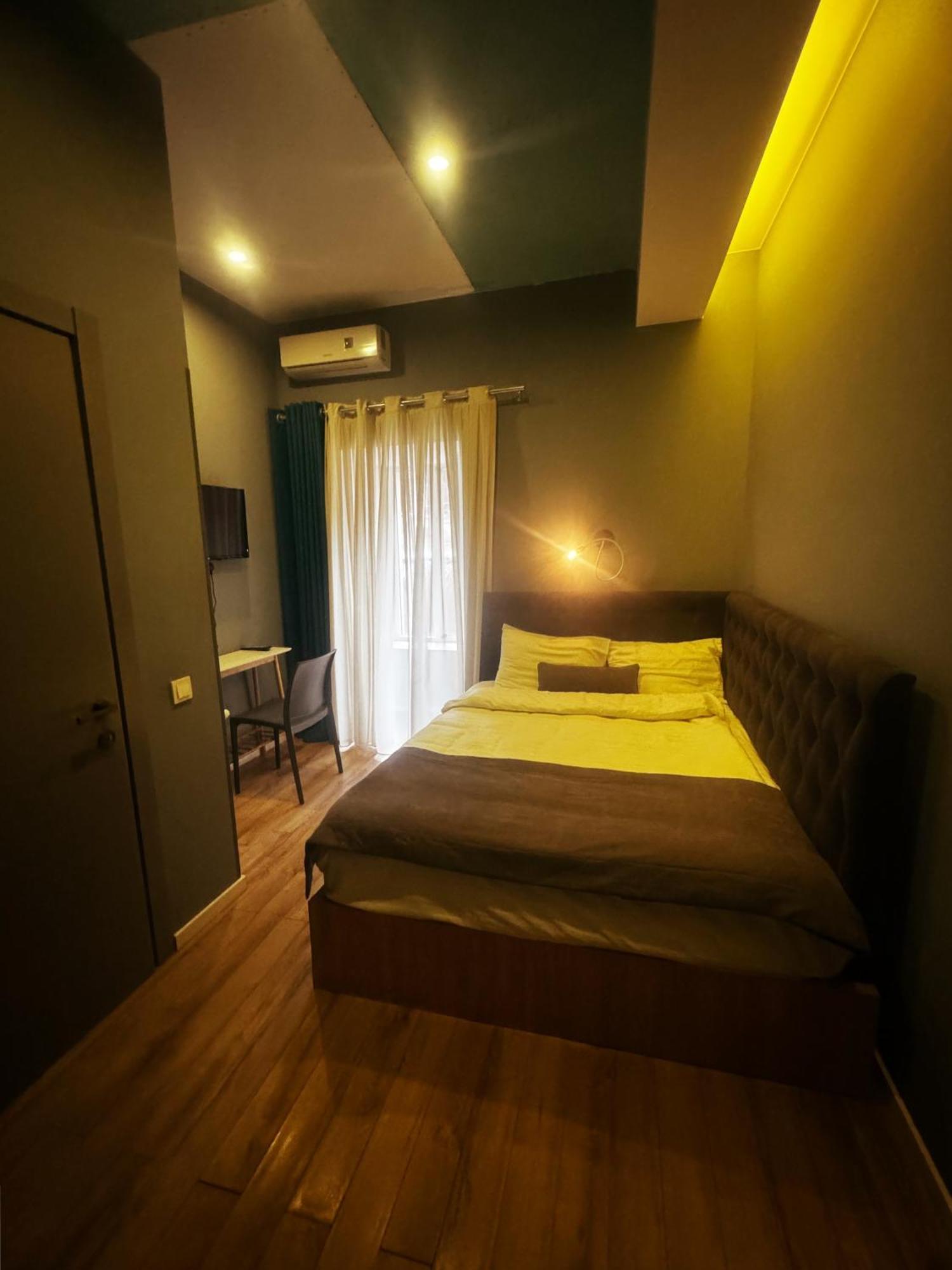 Hotel Classic Corner Tbilisi Esterno foto