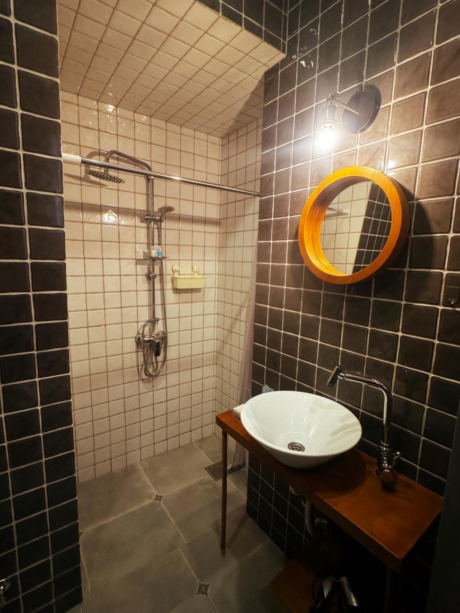 Hotel Classic Corner Tbilisi Esterno foto